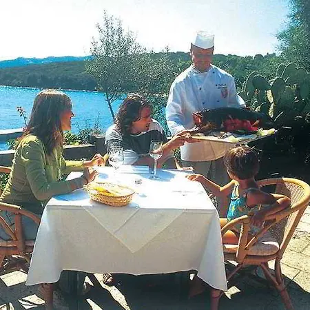 Il Mirto - Палау